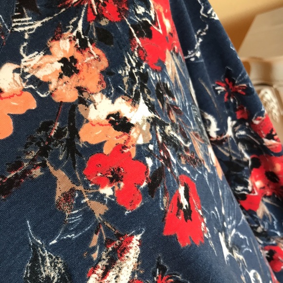 NWT LuLaRoe Long sleeve tunic top - Picture 4 of 8